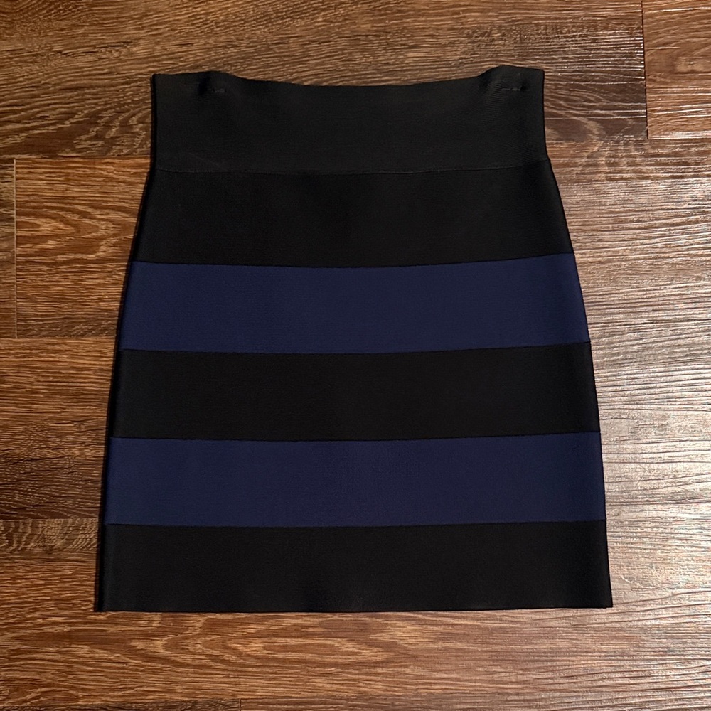 BCBGMaxazaria Black and Blue Striped Fitted Women's Skirt - M